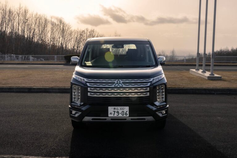 2023 Mitsubishi Delica Review Should It Come To Oz 