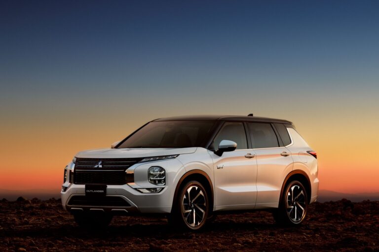 2025 Mitsubishi Outlander Phev Range Christopher G Brodney