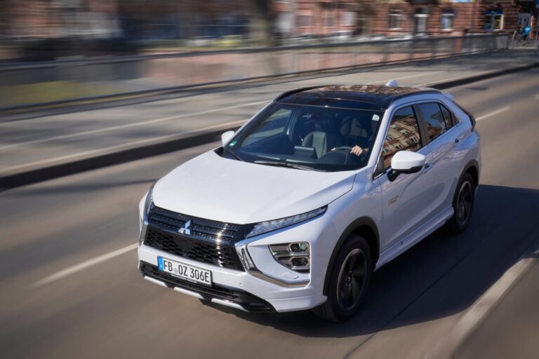Mitsubishi Eclipse Cross PHEV Conduzimos O Renovado SUV Agora S Como 