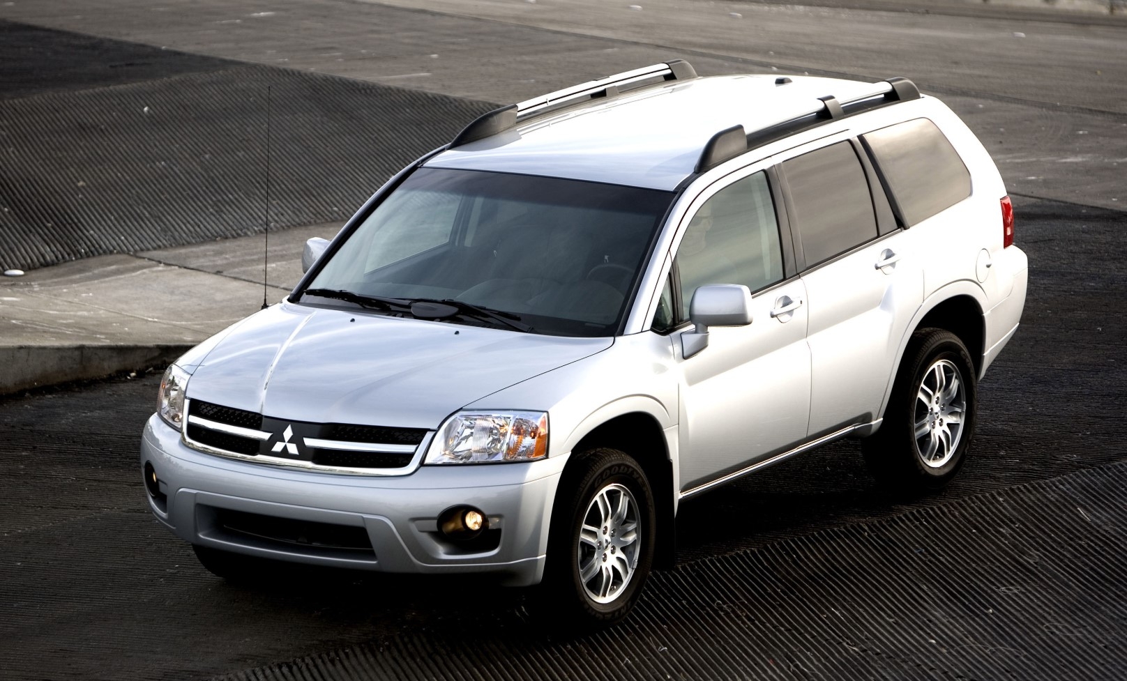 Mitsubishi Endeavor 2026 Changes Redesign Specs New Mitsubishi Models