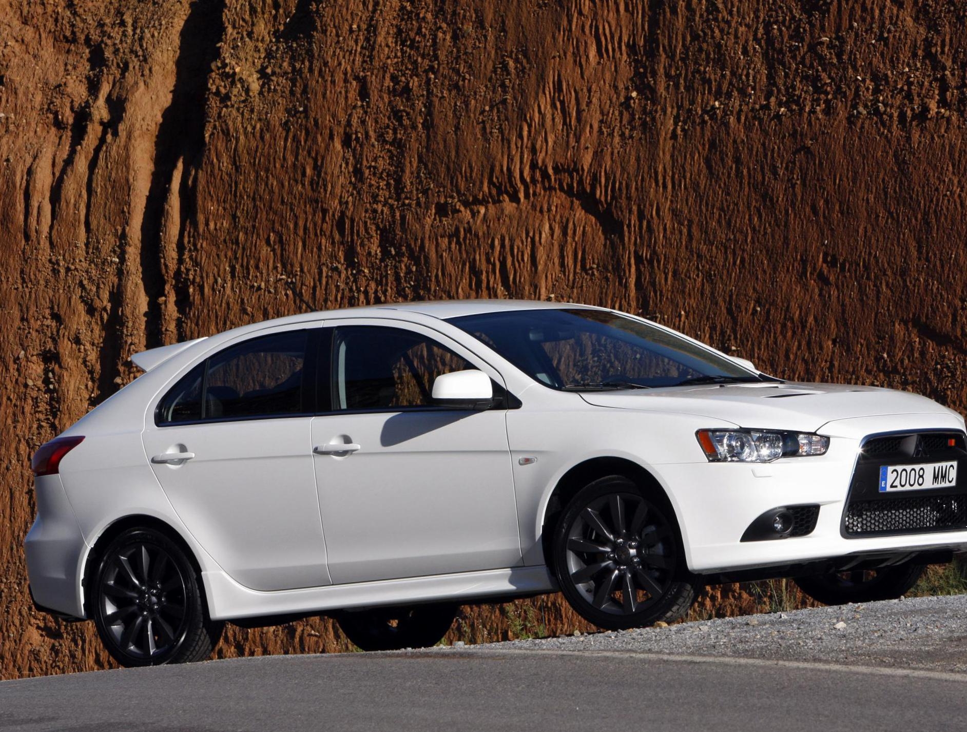 Mitsubishi Lancer Sportback Photos And Specs Photo Mitsubishi Lancer 